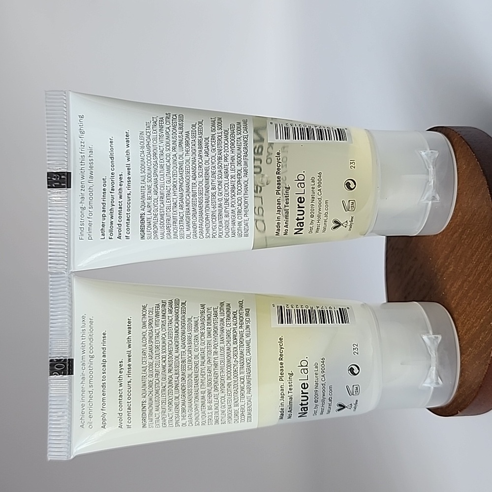 NatureLab Perfect Smooth Shampoo + Conditioner Set - Picture 2 of 6
